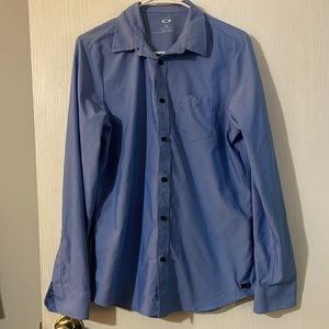 Men’s Oakley long sleeve button up